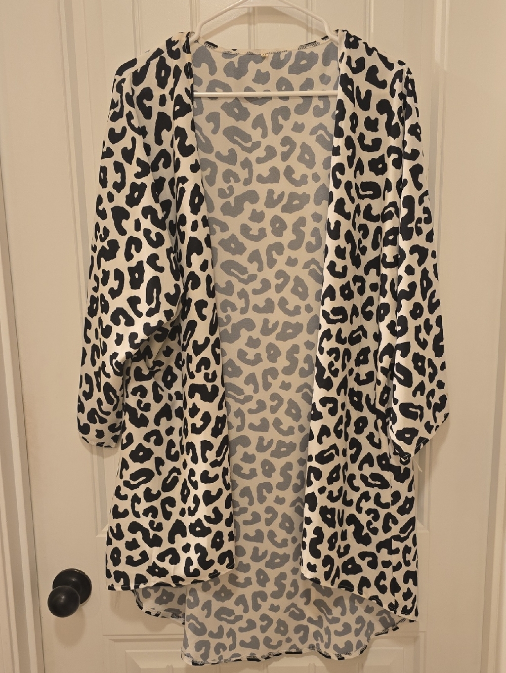 Black and White Leopard Kimono